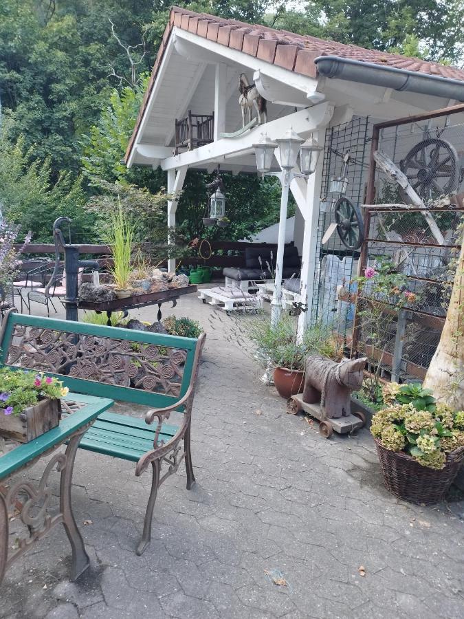 Schmoekermuehle Bed and Breakfast Andernach Eksteriør billede